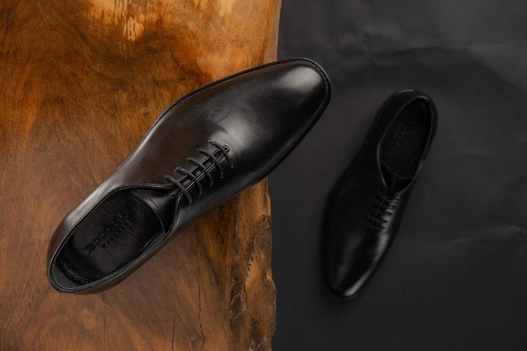 “Small details… but they make a big difference 👟✨ Shoes aren’t just an item, they’re the final touch that completes the whole look.”